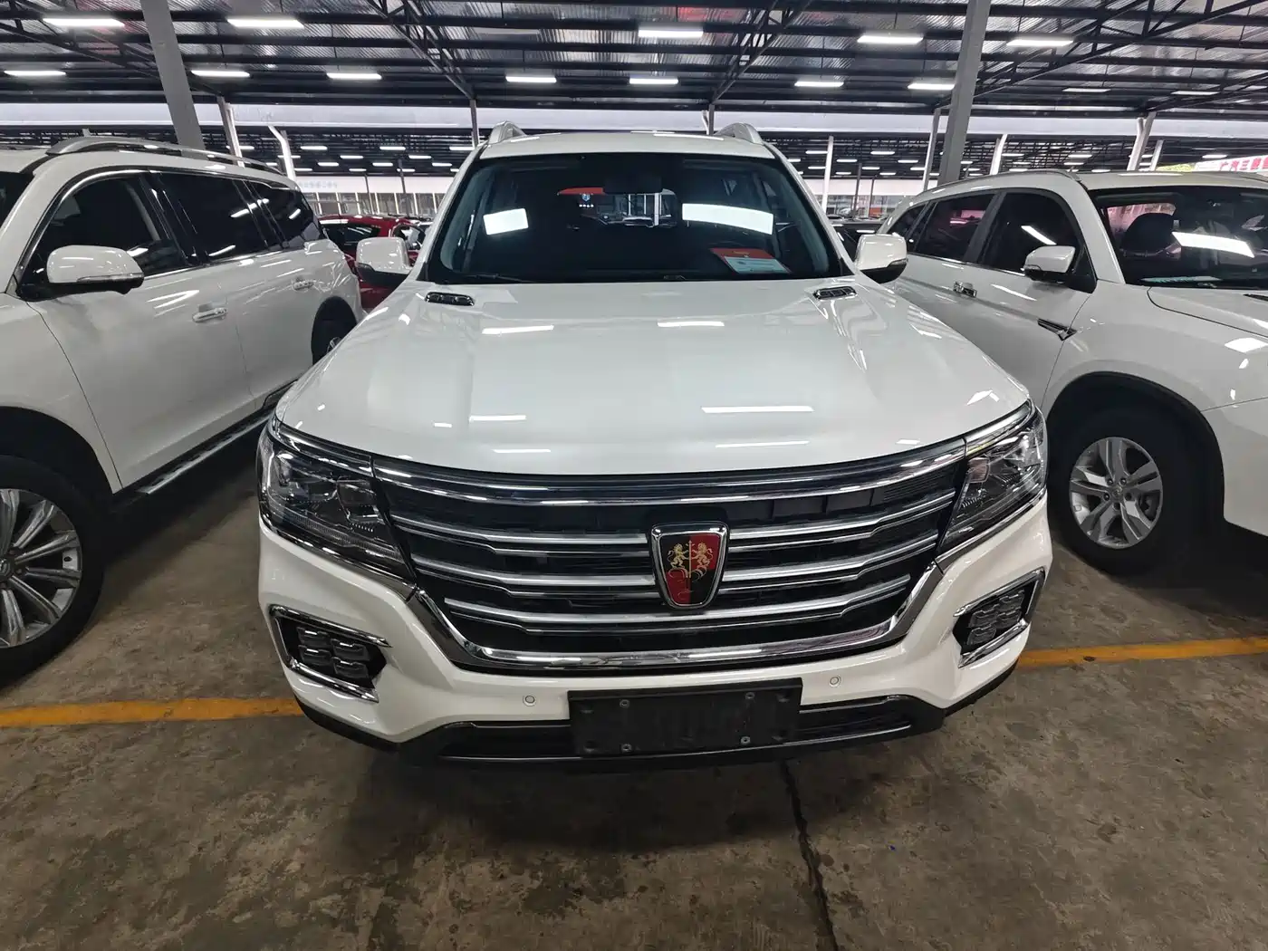 ROEWE RX8