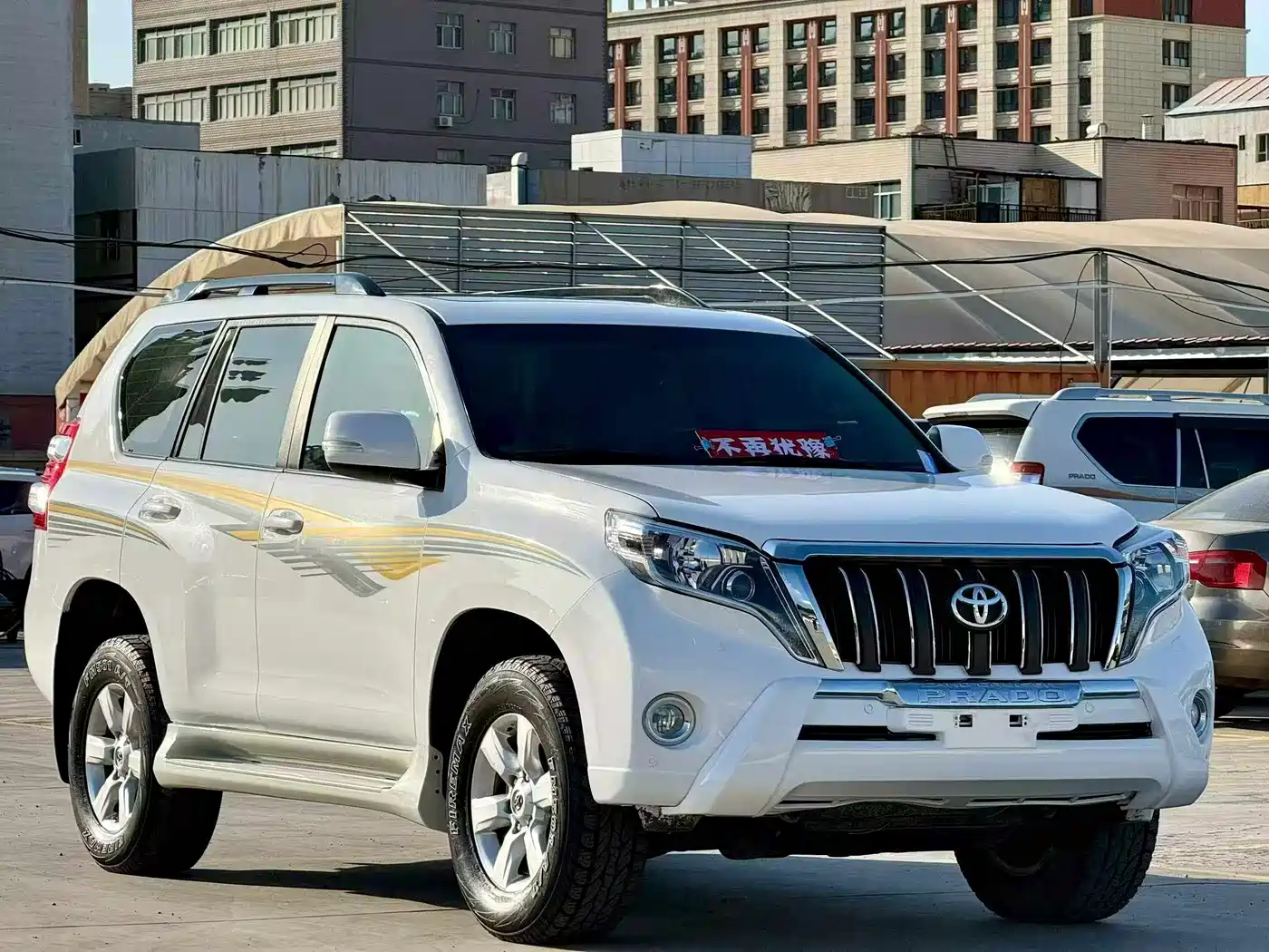Фото 3 - Toyota Prado