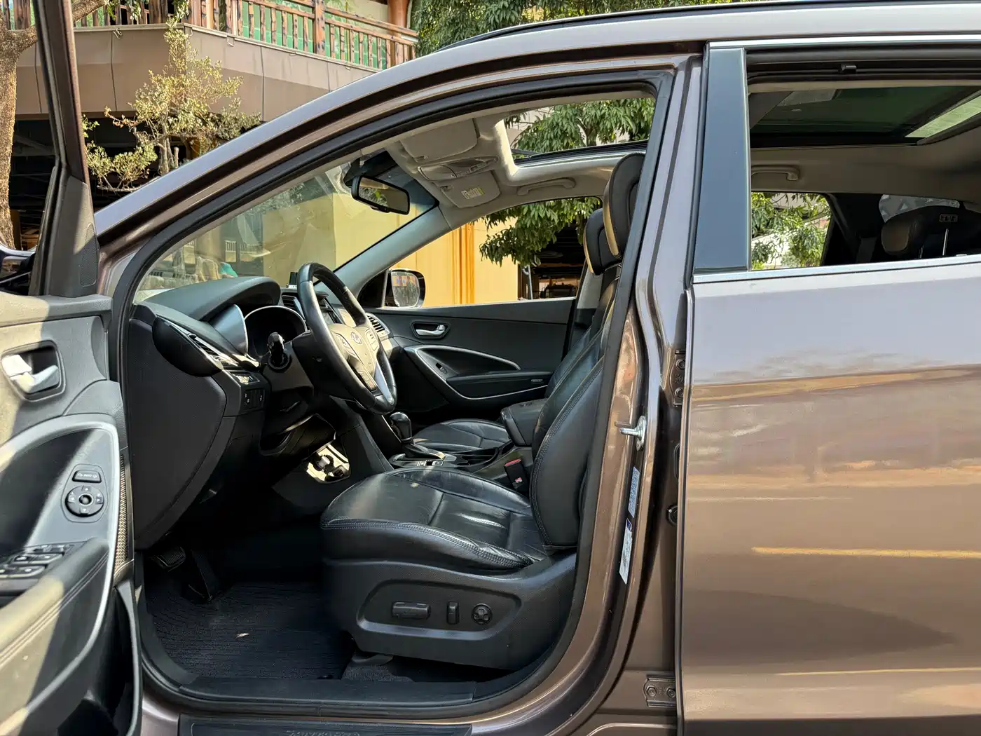 Hyundai Santa Fe 2015 2.4L Automatic 4WD Smart 5-seater фото 7
