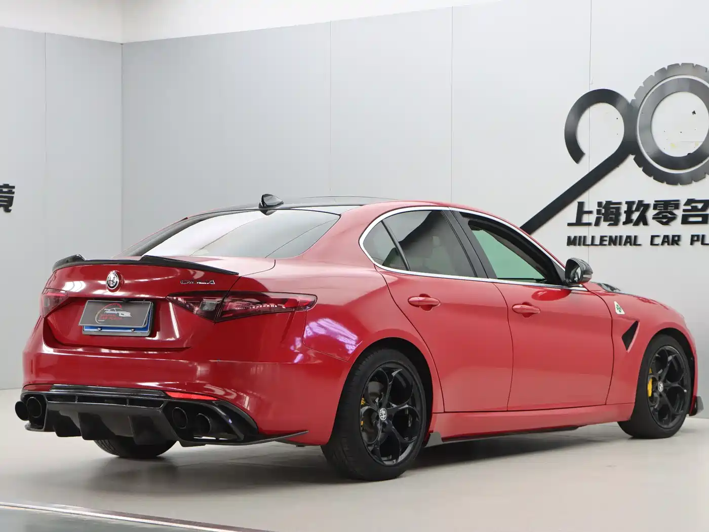 Alfa Romeo Giulia 2019 2017 2.0T 280HP Luxury Edition