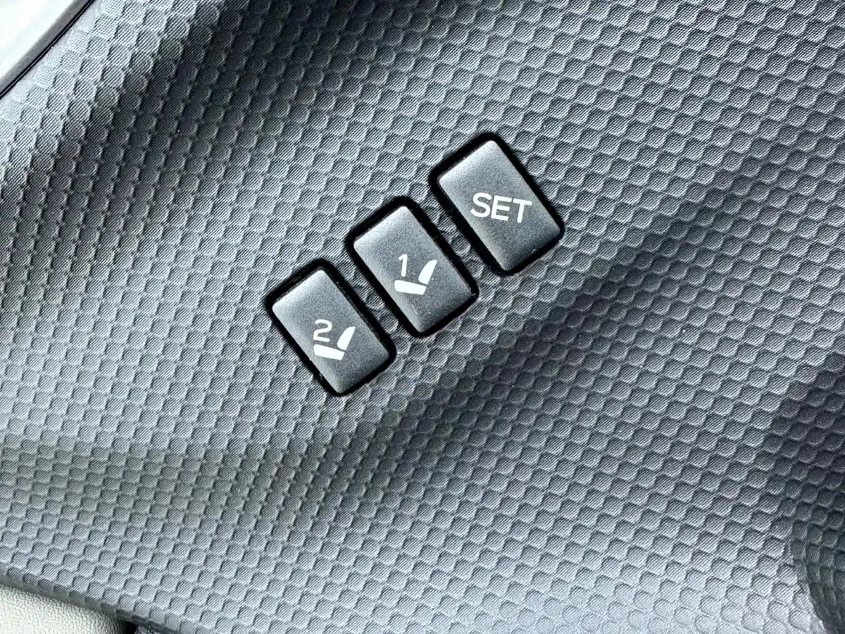 Subaru Forester 2022 2.0i AWD Luxury Edition with EyeSight фото 9