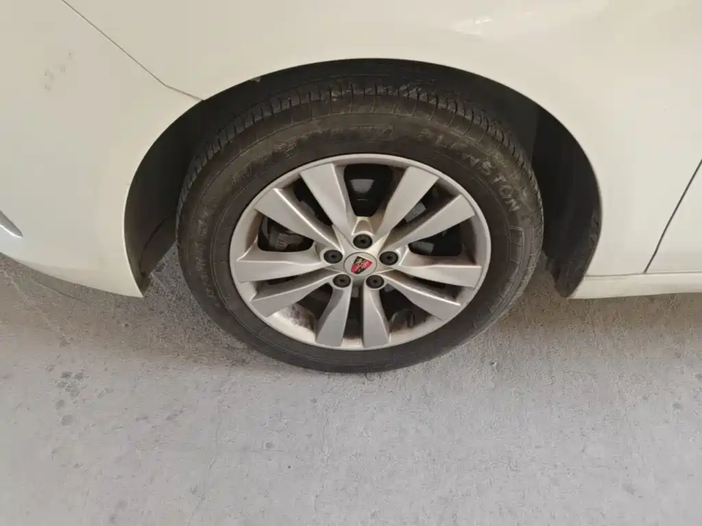 Roewe 360 2018 2018 PLUS 1.5L Manual Exclusive Edition