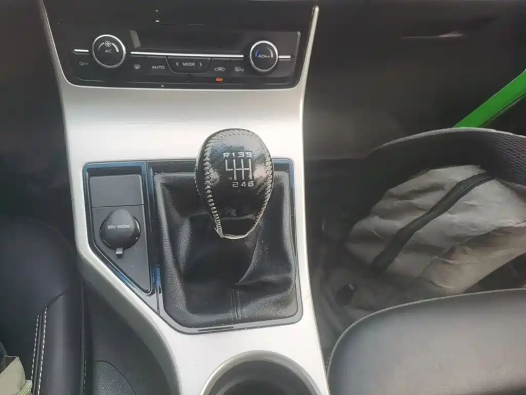 Photo 14 - Geely Emgrand GL
