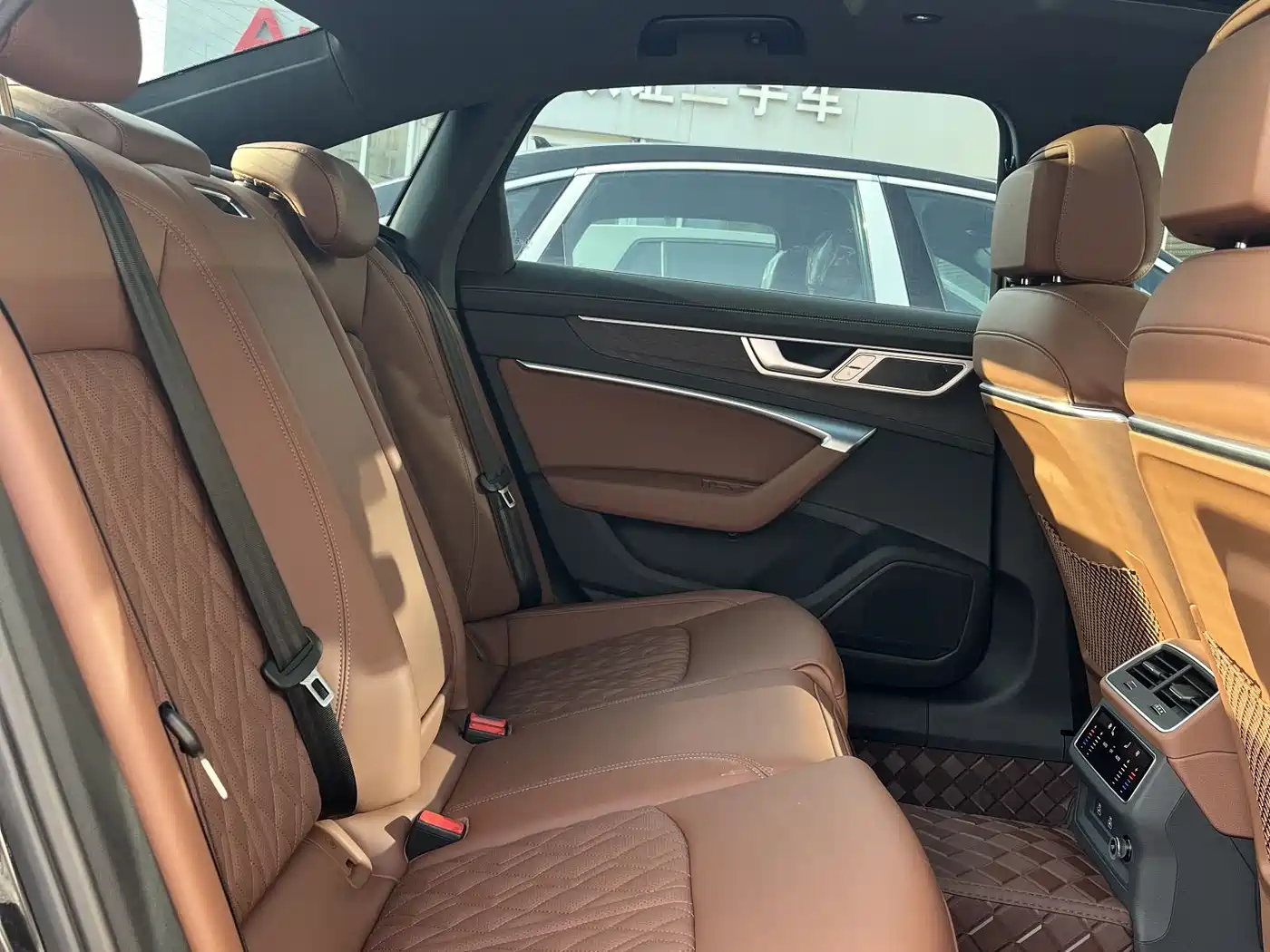 Audi A6L 2025 45 TFSI quattro Premium Sport фото 7
