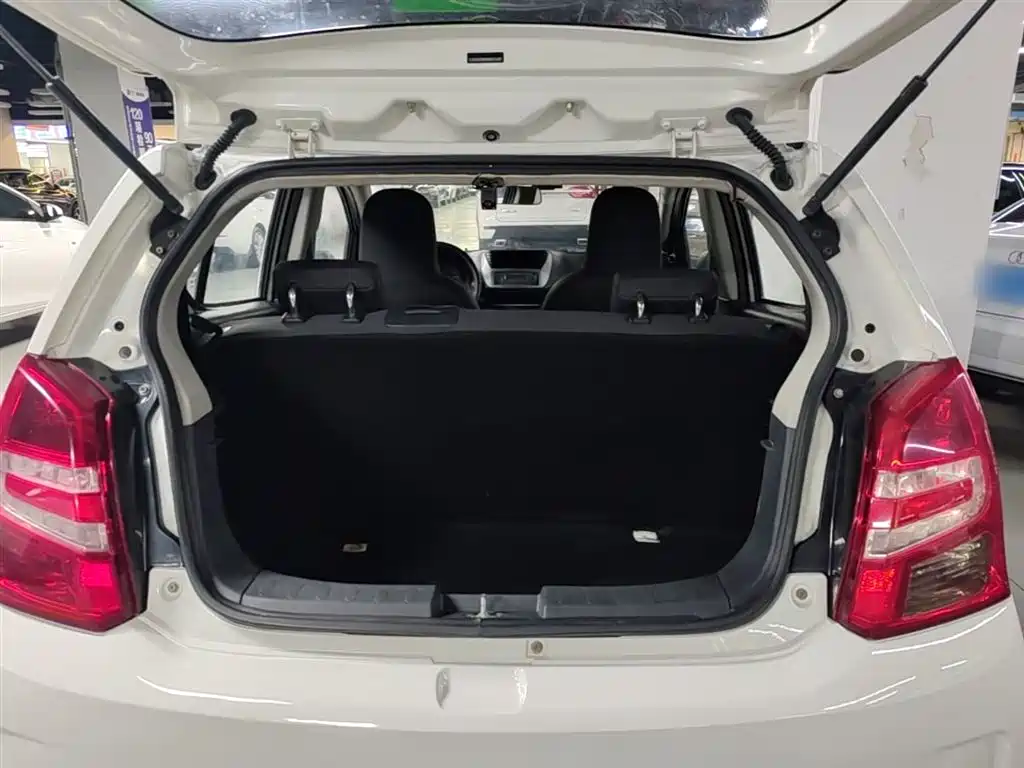 Photo 19 - Suzuki Alto