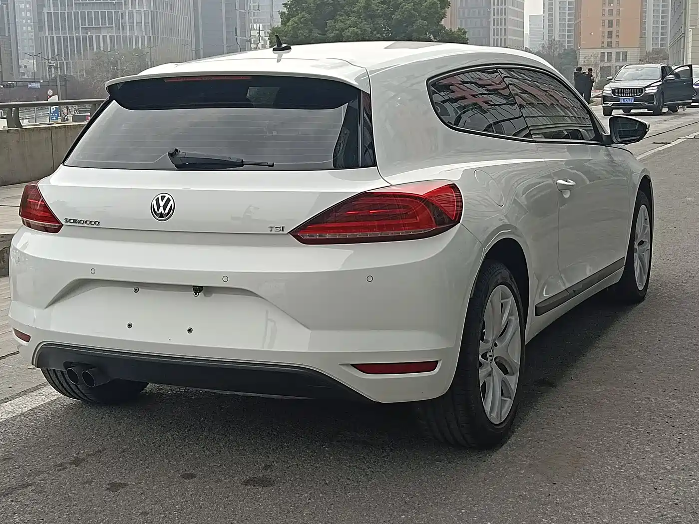 Volkswagen Scirocco 2015 1.4TSI Trend Edition фото 8