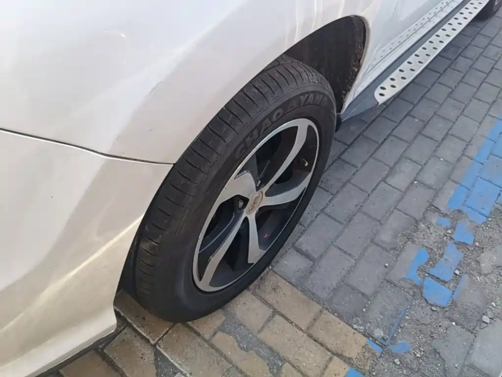 BYD S7 2016 2016 2.0T Automatic Premium Model