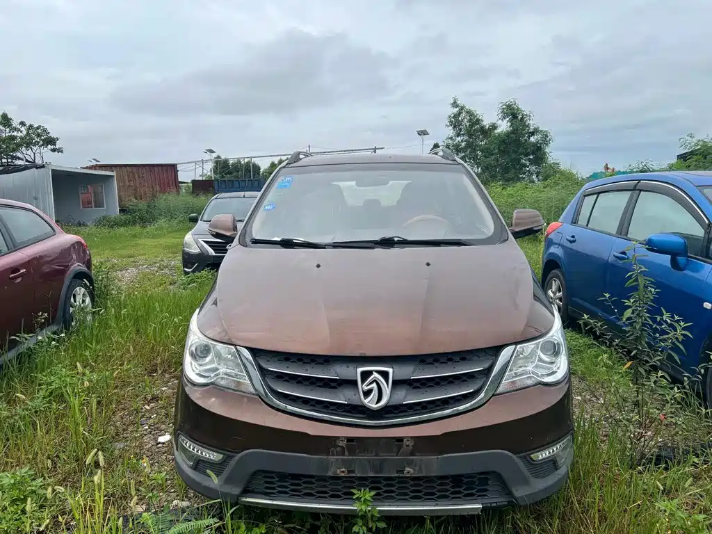 Фото 2 - Baojun 730