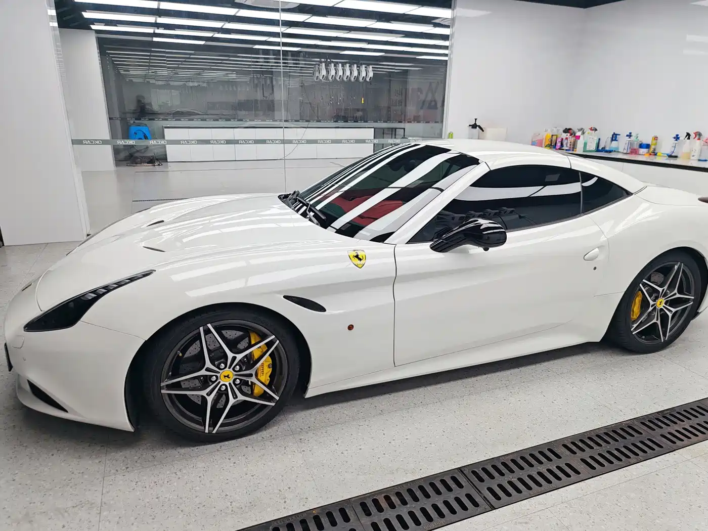 Ferrari California T 2016 2015 3.9T Standard