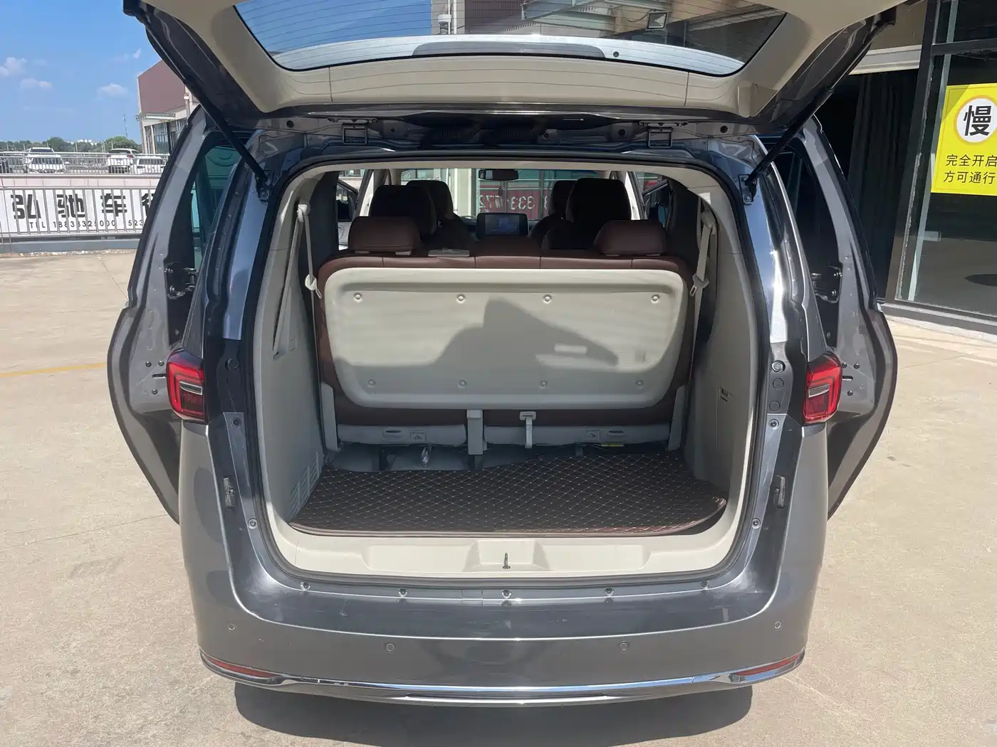 Фото 13 - Buick GL8