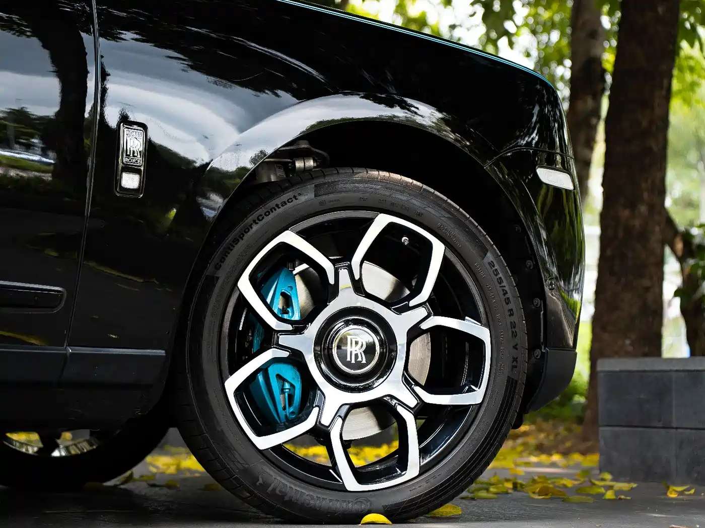 ROLLS-ROYCE CULLINAN