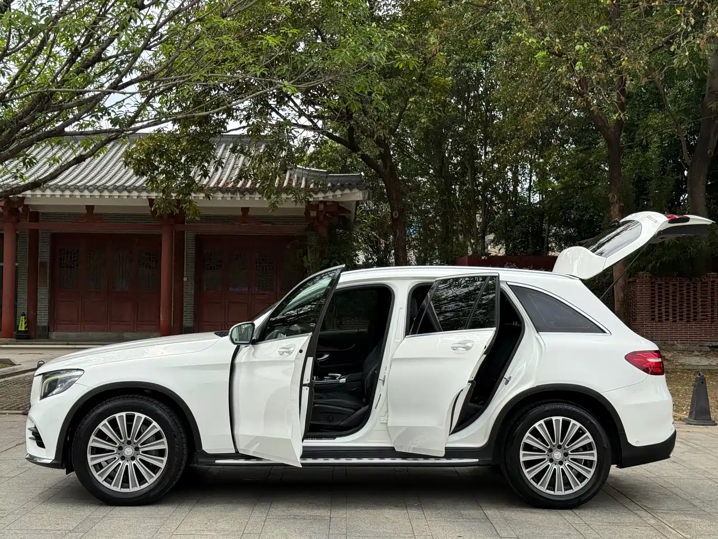 Mercedes-Benz GLC 2017 GLC 260 4MATIC Dynamic фото 13