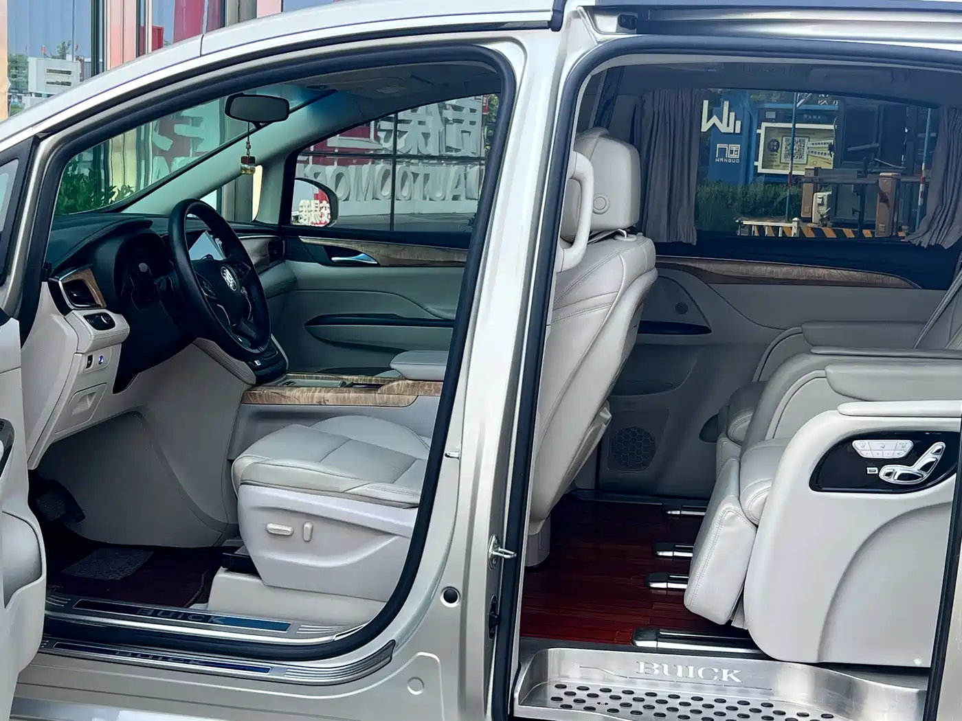 Buick GL8 2018 ES 28T Comfort Type China VI фото 10