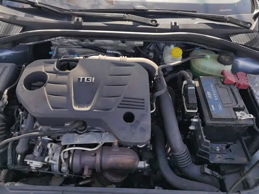 Roewe i6 MAX 2022 2020 Model 300TGI Automatic Cool & Smart Edition