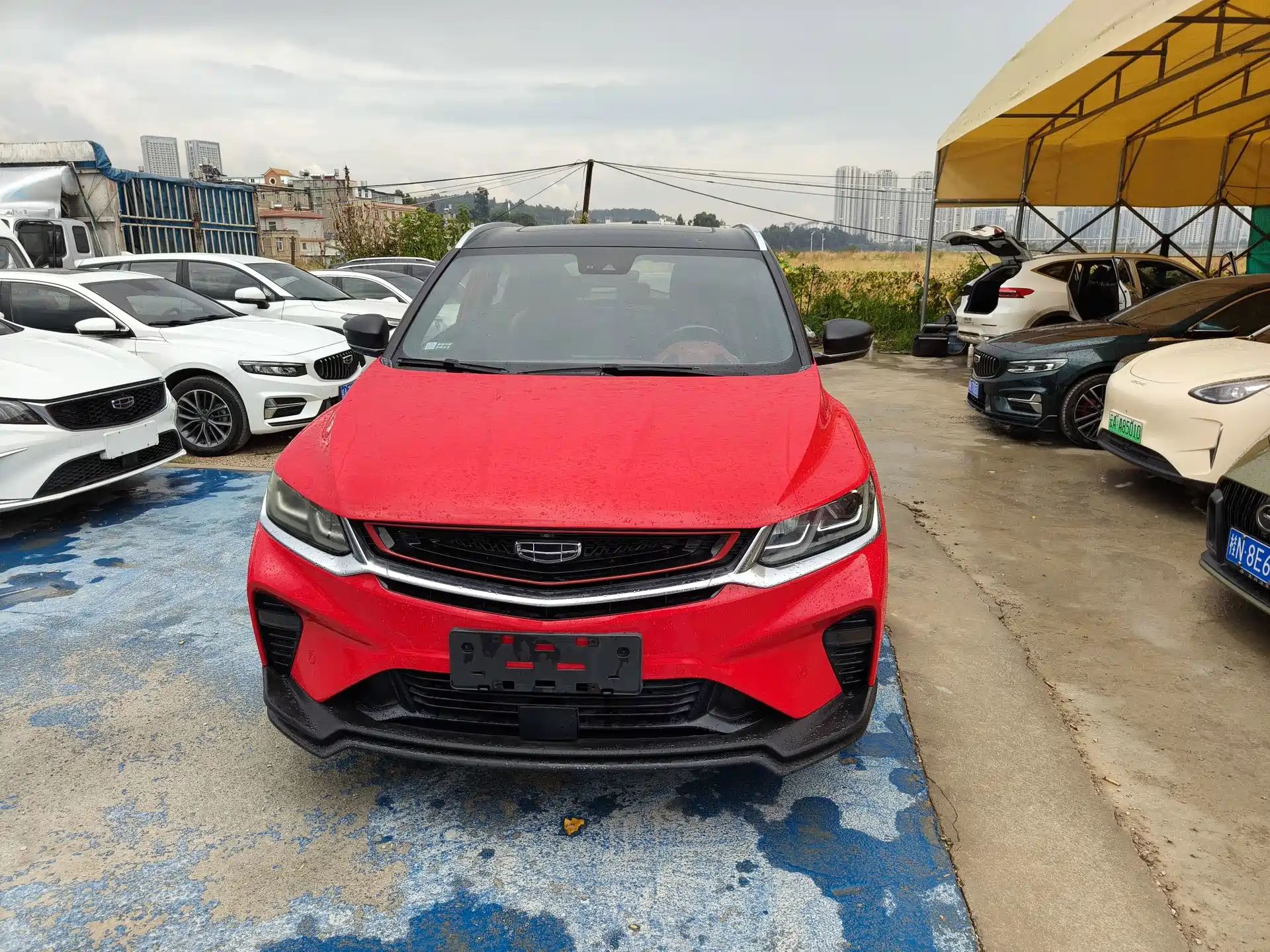 Фото 2 - Geely Coolray