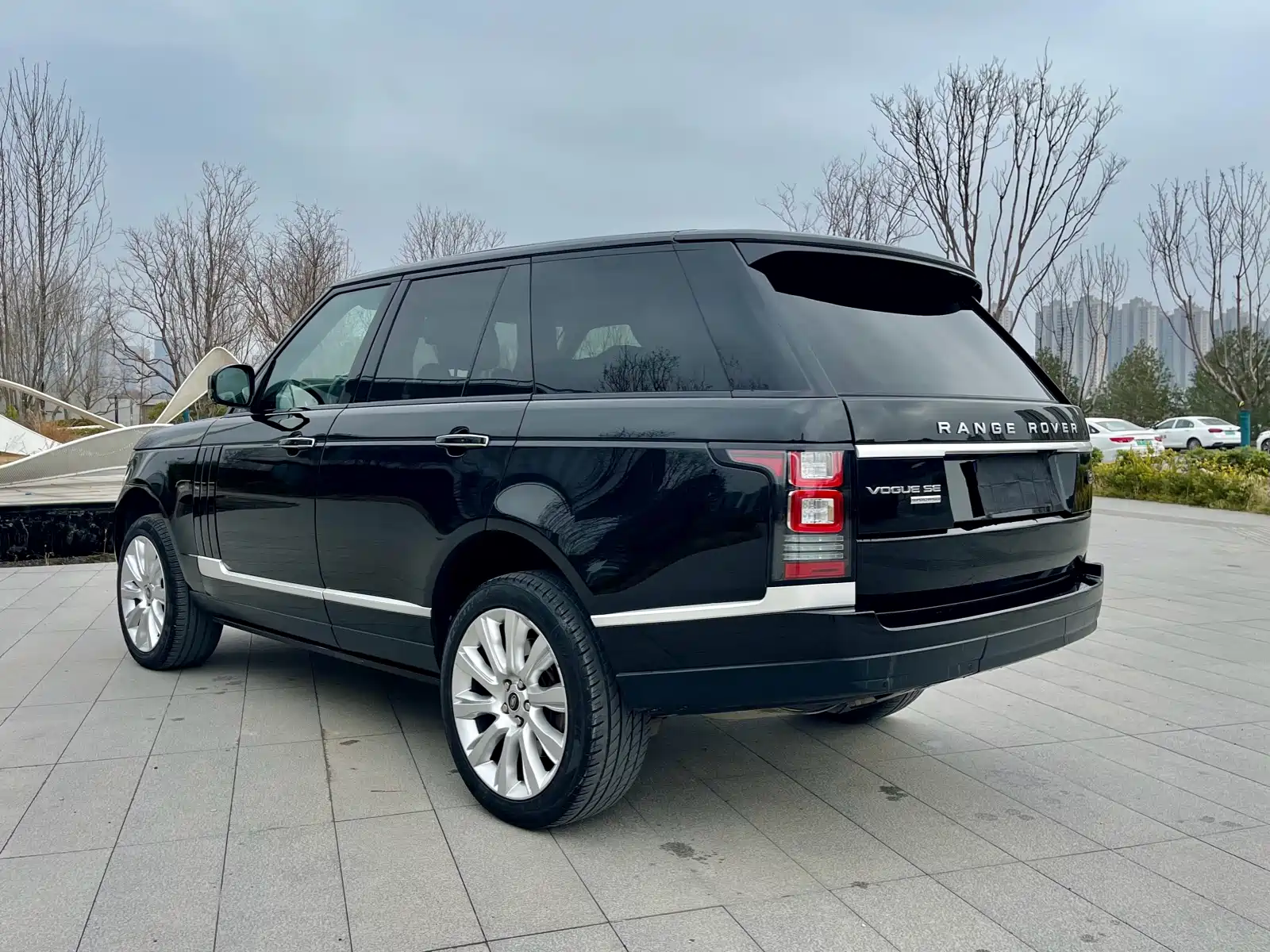 Фото 25 - Land Rover Range Rover