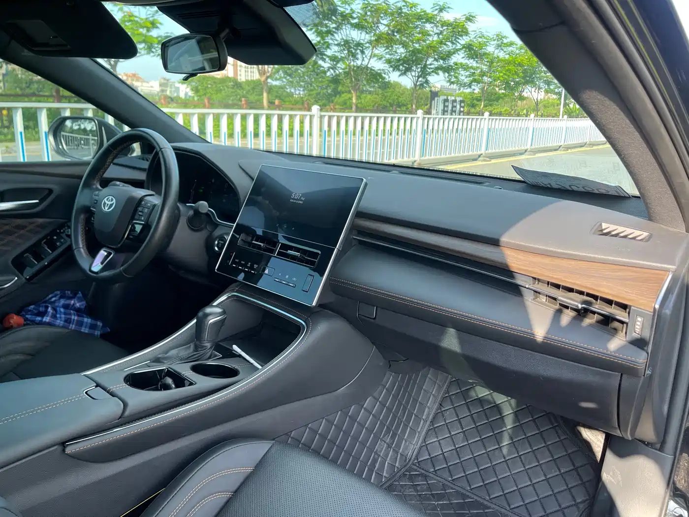 Toyota Avalon 2024 Model Hybrid 2.0L Premium Selection Edition фото 7