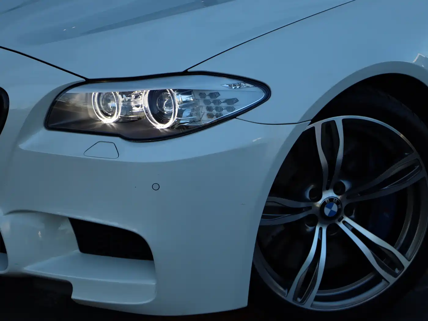 BMW M5 2012 M5 фото 6
