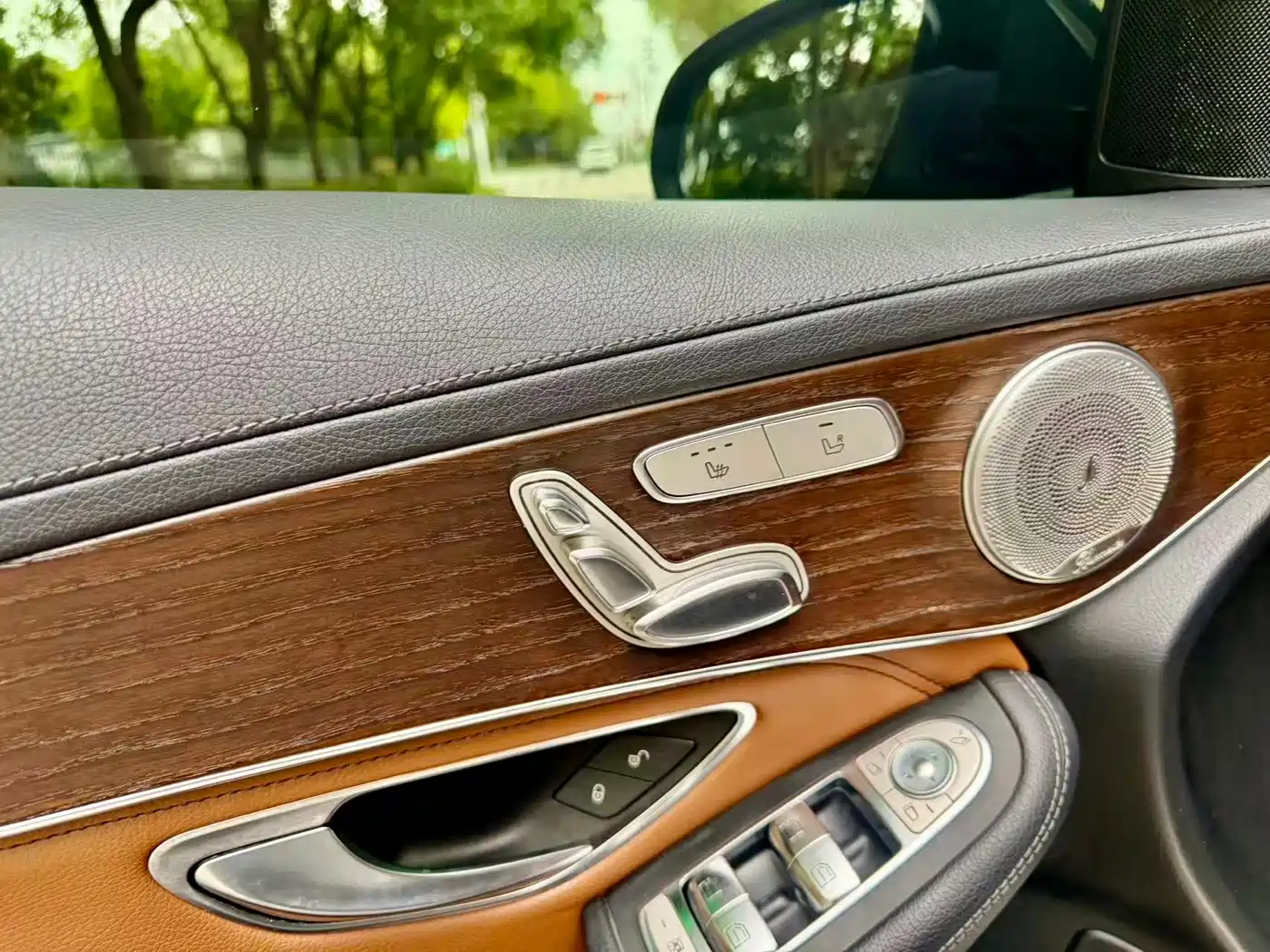 Mercedes-Benz GLC 2020 GLC 260 L 4MATIC Luxury фото 6