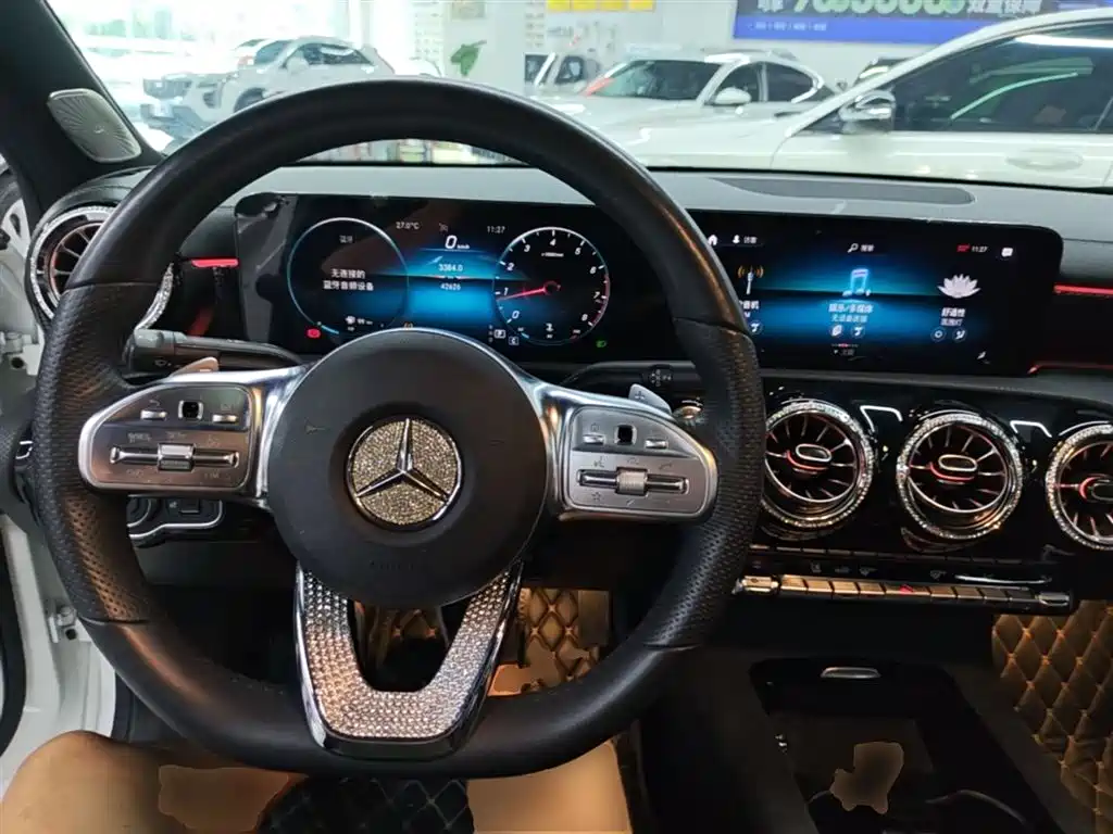 MERCEDES-BENZ CLASS A