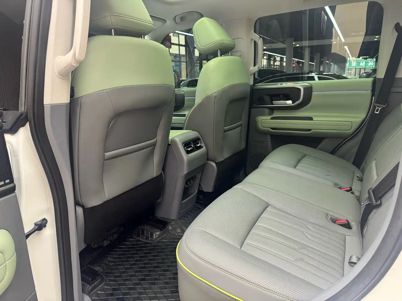 BAIC ORV Beijing Offroad BJ40 2024 2.0T New Urban Hunter Edition Knight фото 15