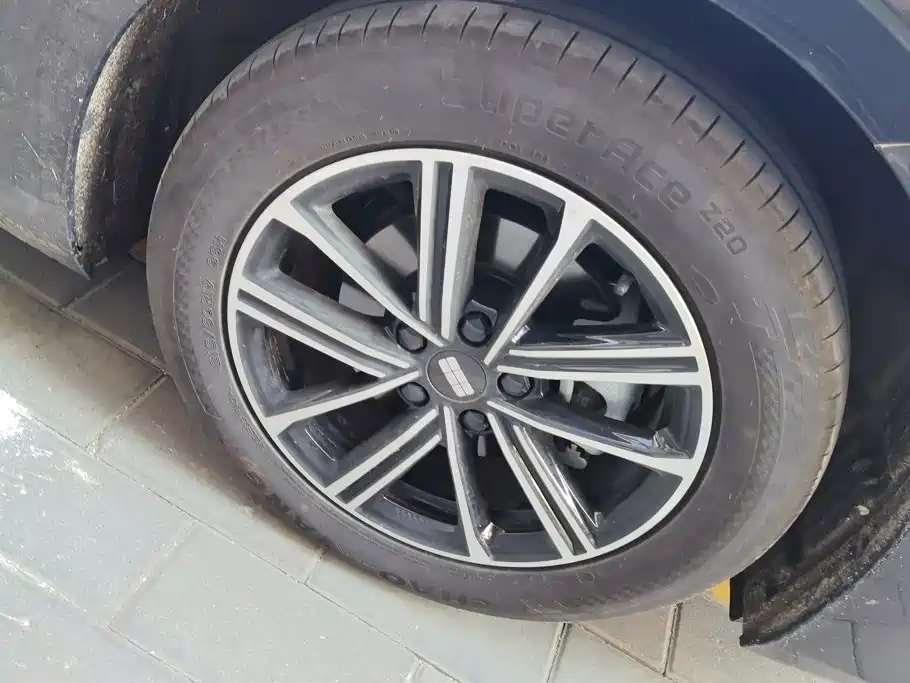 Geely Galaxy Galaxy A7 2025 2025 EM-i 70km Luxury Edition