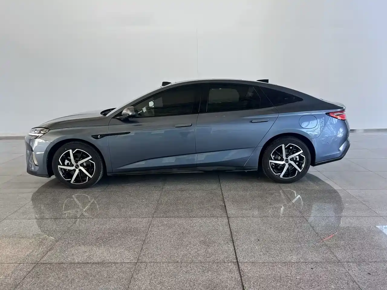 2025 BYD Seal 07 DM-i