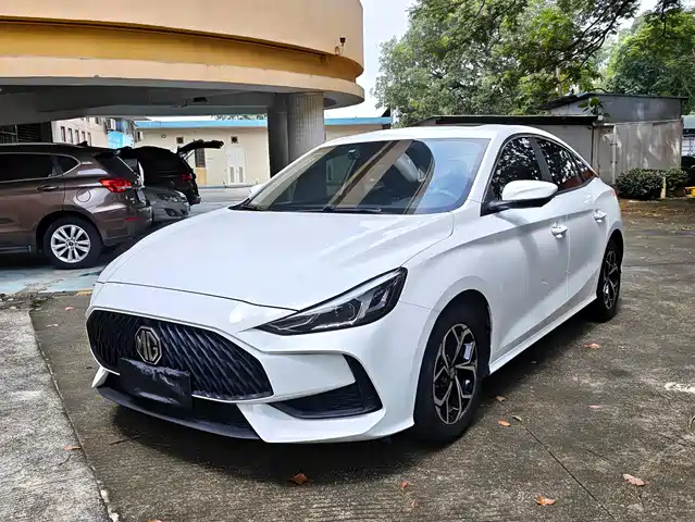 MG 5 2021 Model 180DVVT CVT Youth Style Edition