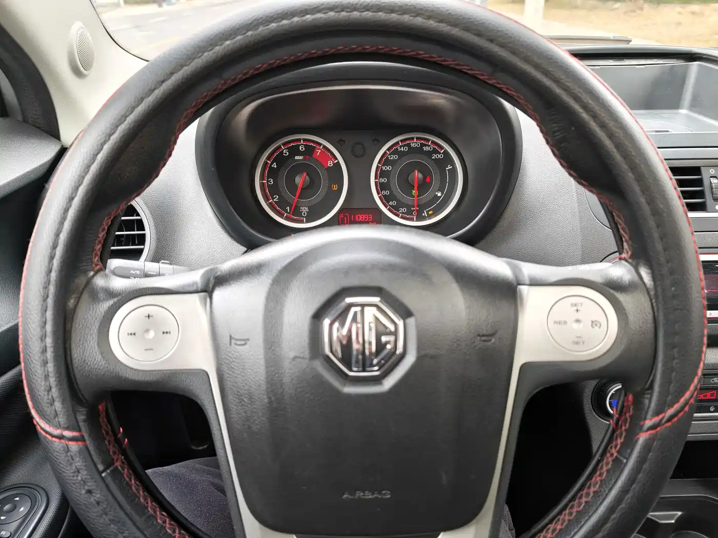MG 3 2017 2014 1.5L AMT Luxury Edition
