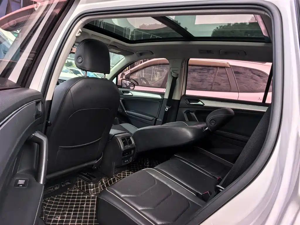 Volkswagen Tiguan L 2017 330TSI Automatic 2WD Flagship Edition фото 9