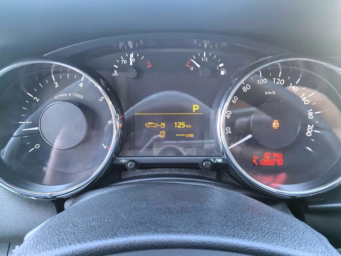 Peugeot 3008 2013 2.0L Automatic Trend Edition фото 17