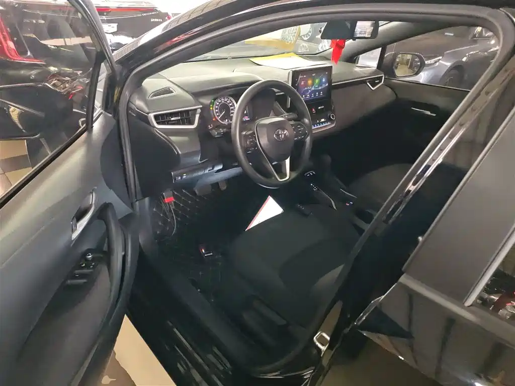 Toyota Levin 2019 185T CVT Luxury Edition China VI фото 16