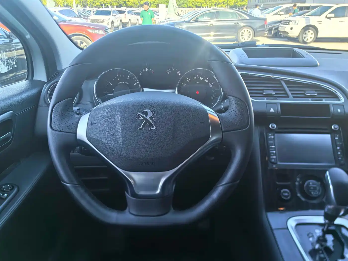 Peugeot 3008 2013 2.0L Automatic Trend Edition фото 10