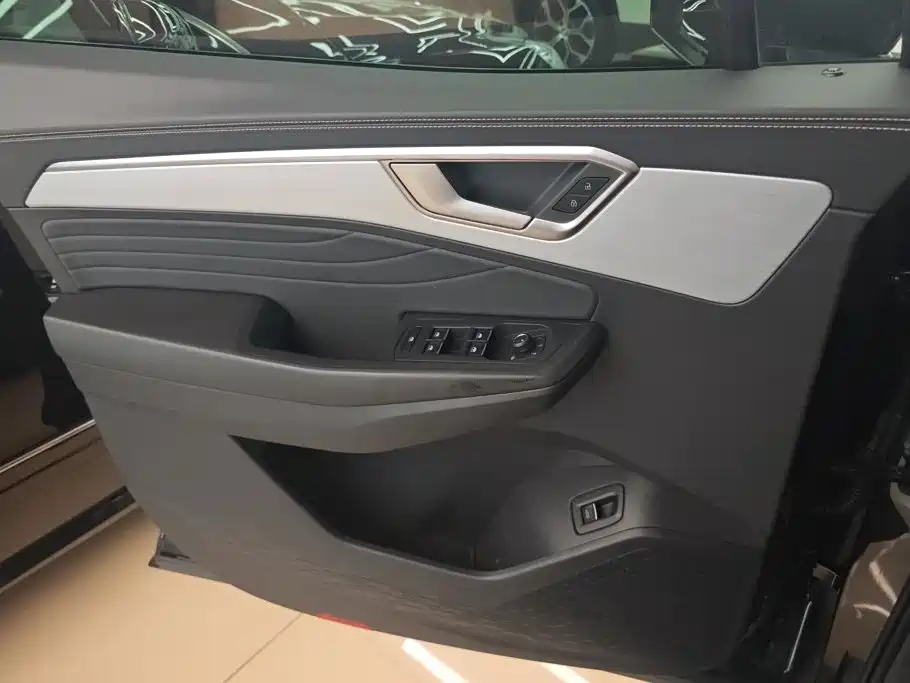 Фото 6 - Volkswagen Talagon