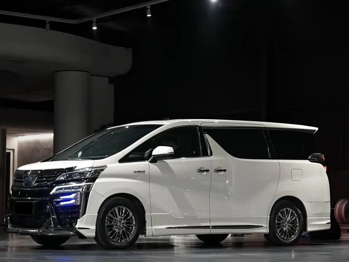 Toyota Vellfire 2019 Hybrid 2.5L HV Premium Edition фото 2
