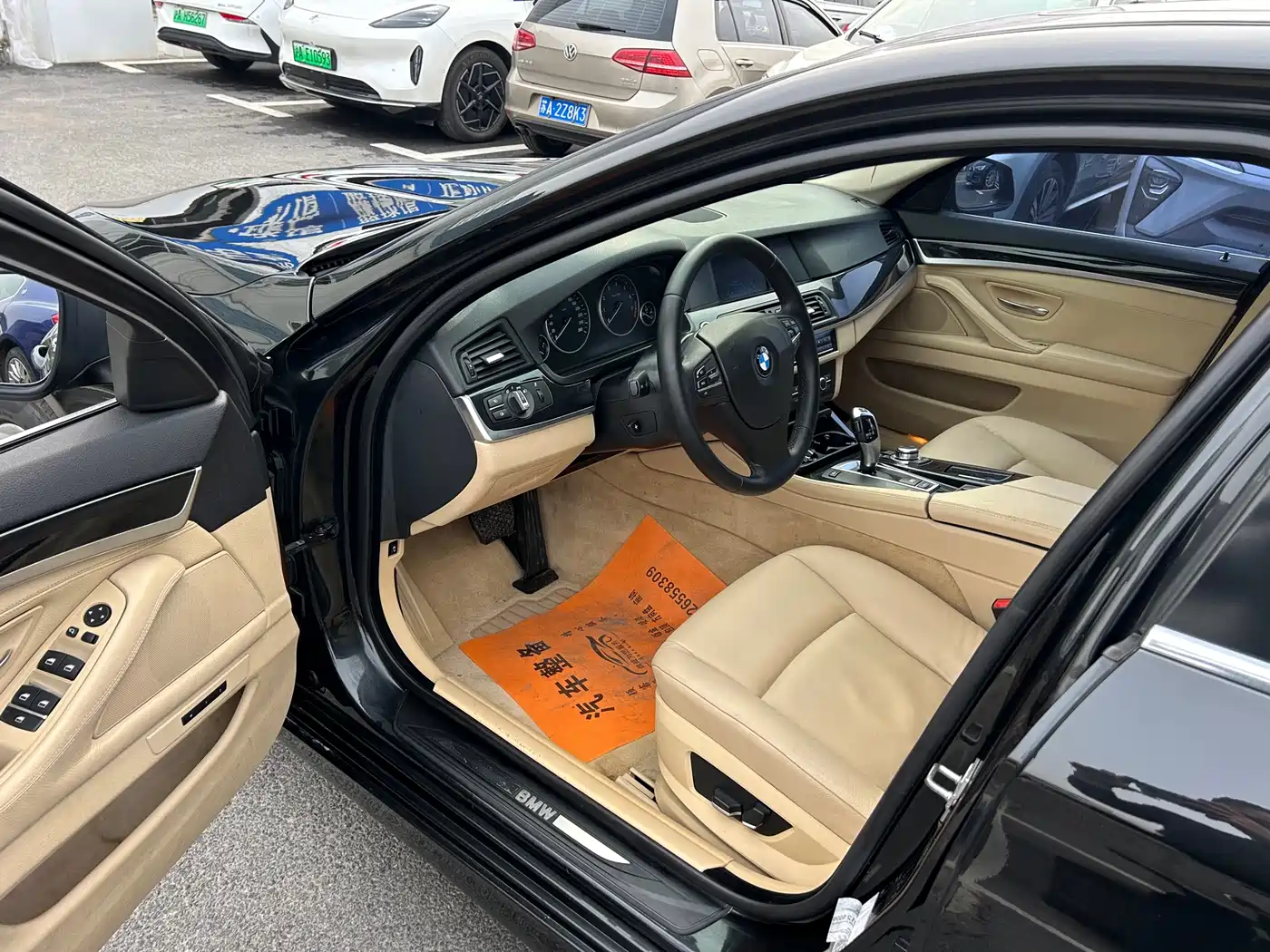 BMW 5 Series 2011 523Li Leading фото 5