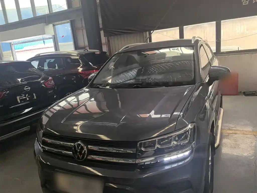 VOLKSWAGEN TUYUE