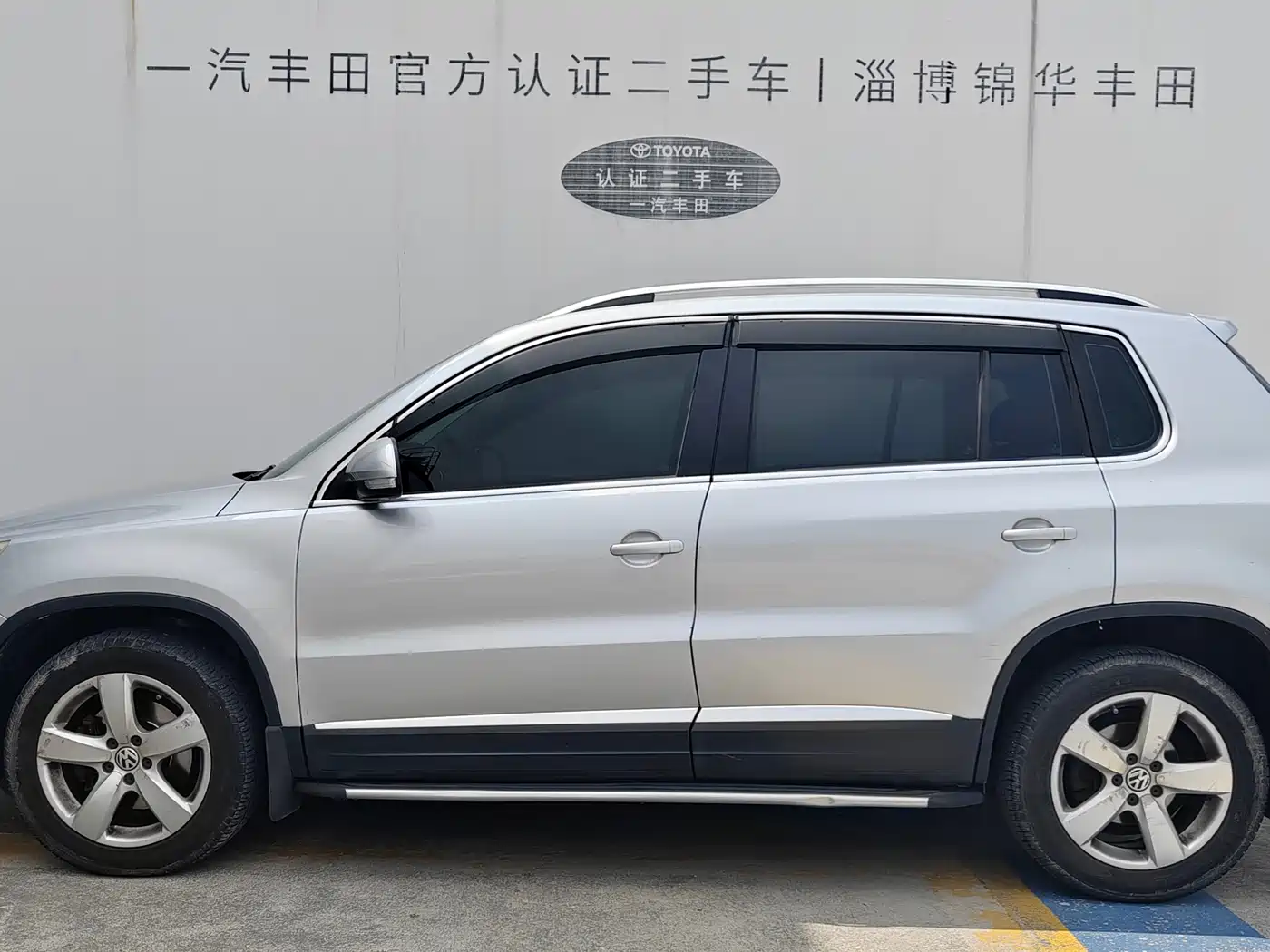 Volkswagen Tiguan 2010 1.8TSI Automatic 2WD Trend фото 3