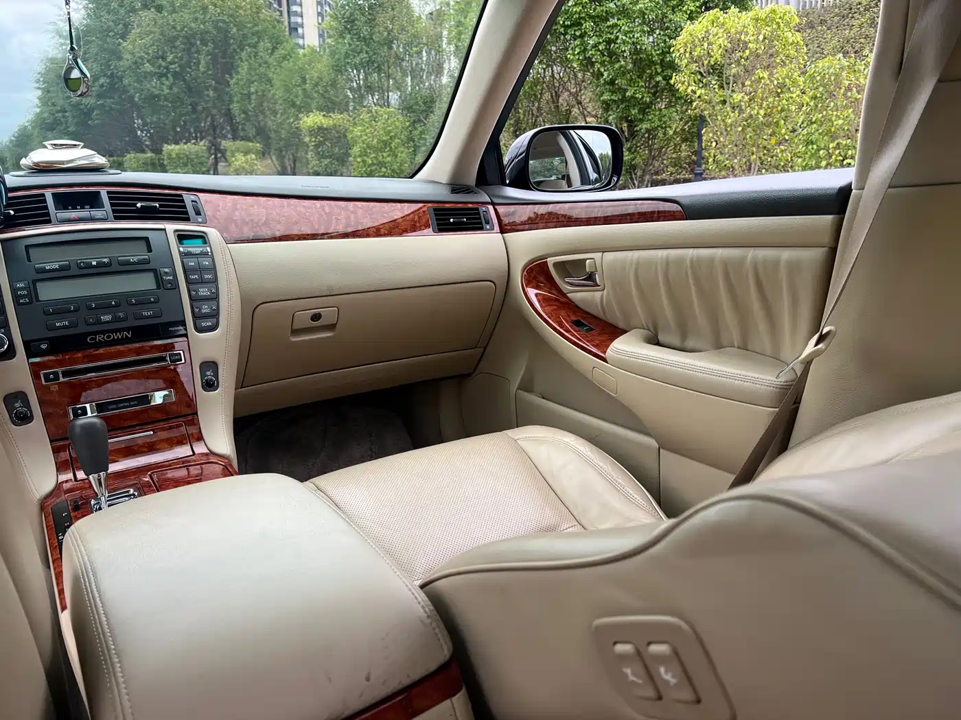 Toyota Crown 2007 2.5L Royal Special Edition фото 11