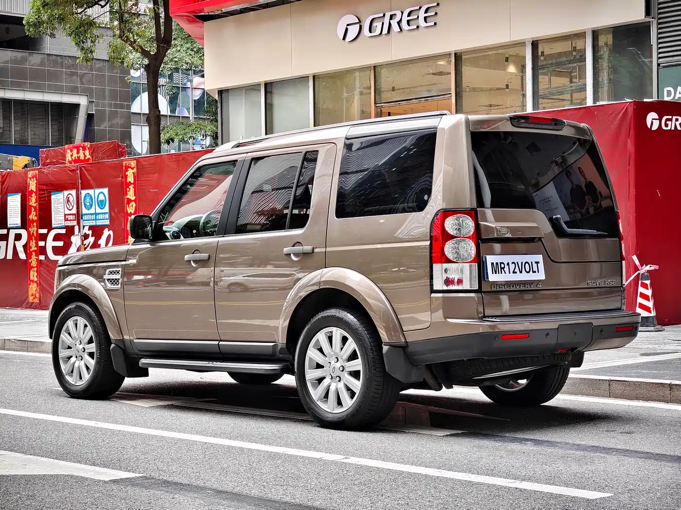 Land Rover Discovery 2012 3.0 SDV6 HSE Diesel фото 6