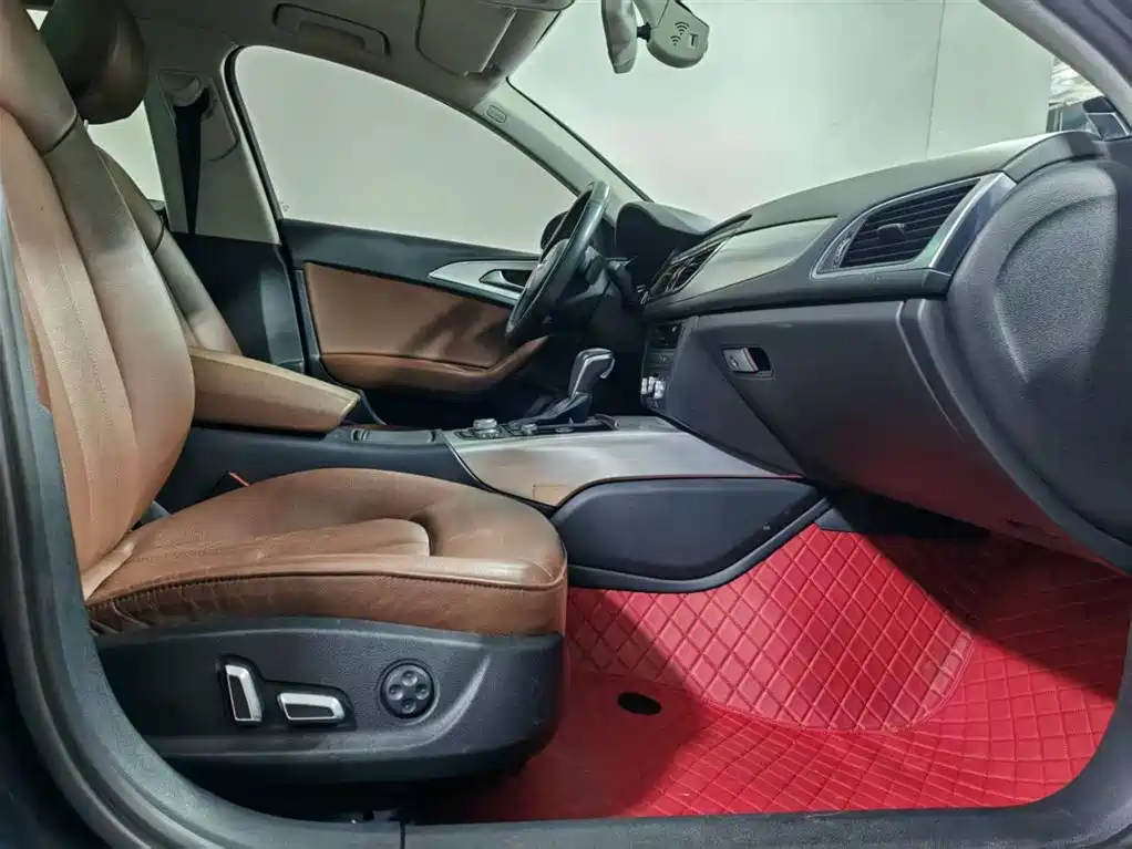 Audi A6L 2018 Model 35 TFSI Collector's Edition фото 7