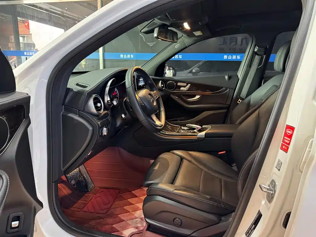 Mercedes-Benz GLC 2019 GLC 260 L 4MATIC Dynamic фото 10