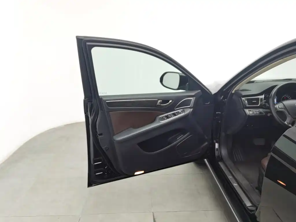 Hongqi H7 2020 2019 2.0T Flagship Edition