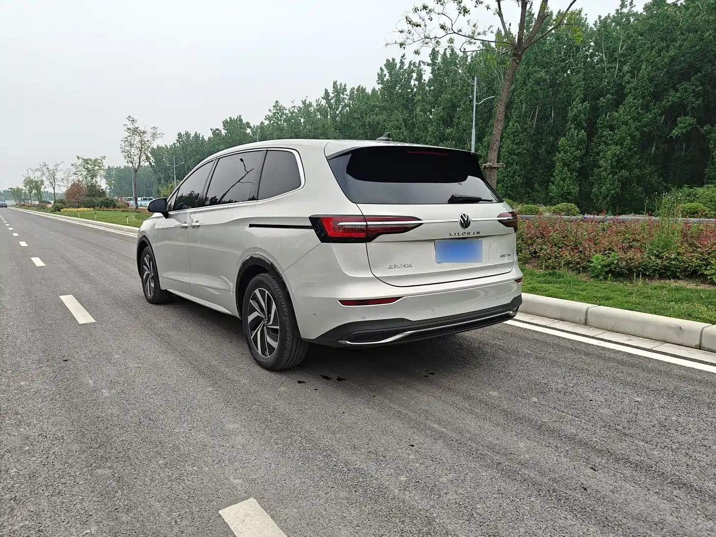 Volkswagen Viloran 2023 380TSI Prestige Edition фото 4