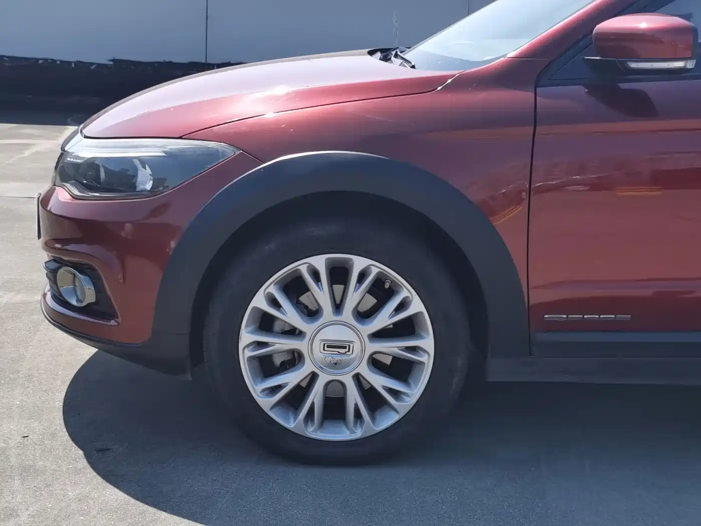 Qoros 3 2016 2015 Urban SUV 1.6T Automatic XingDong Enhanced