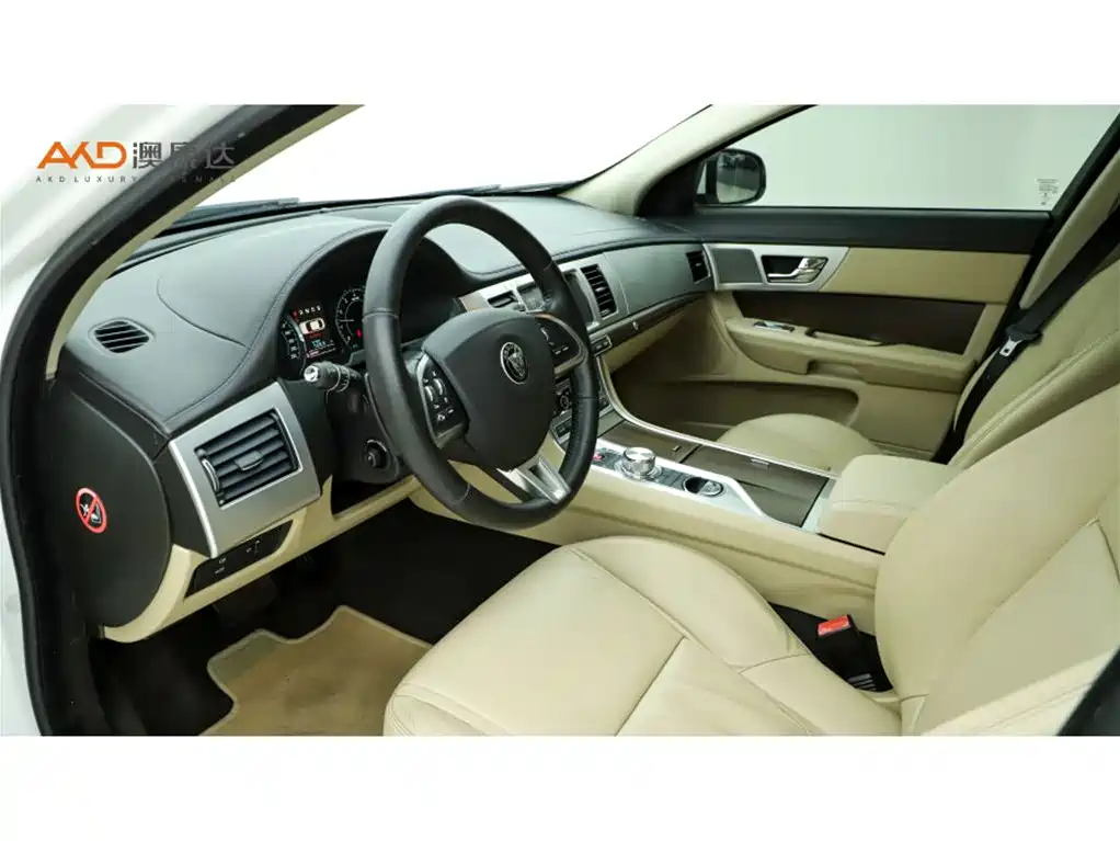 Jaguar XF 2015 2015 XF 2.0T Style Edition