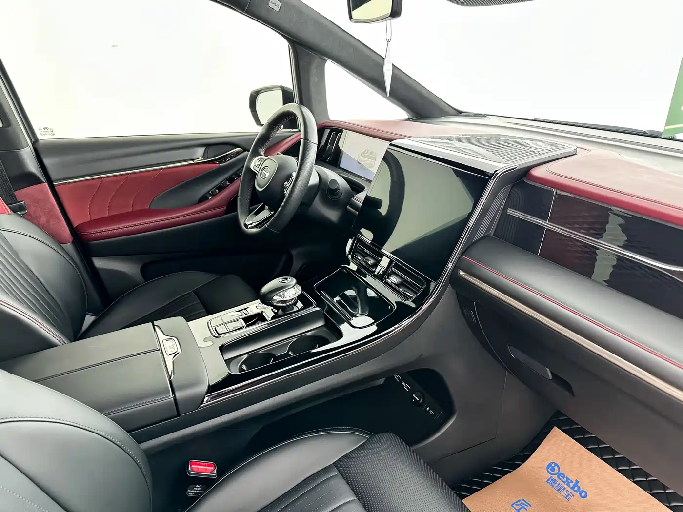GAC Trumpchi Trumpchi M8 2023 Model Master Series Hybrid Ultimate Edition фото 16