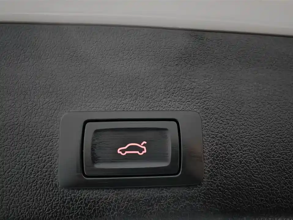 Audi Q5 2017 40 TFSI Technology фото 12