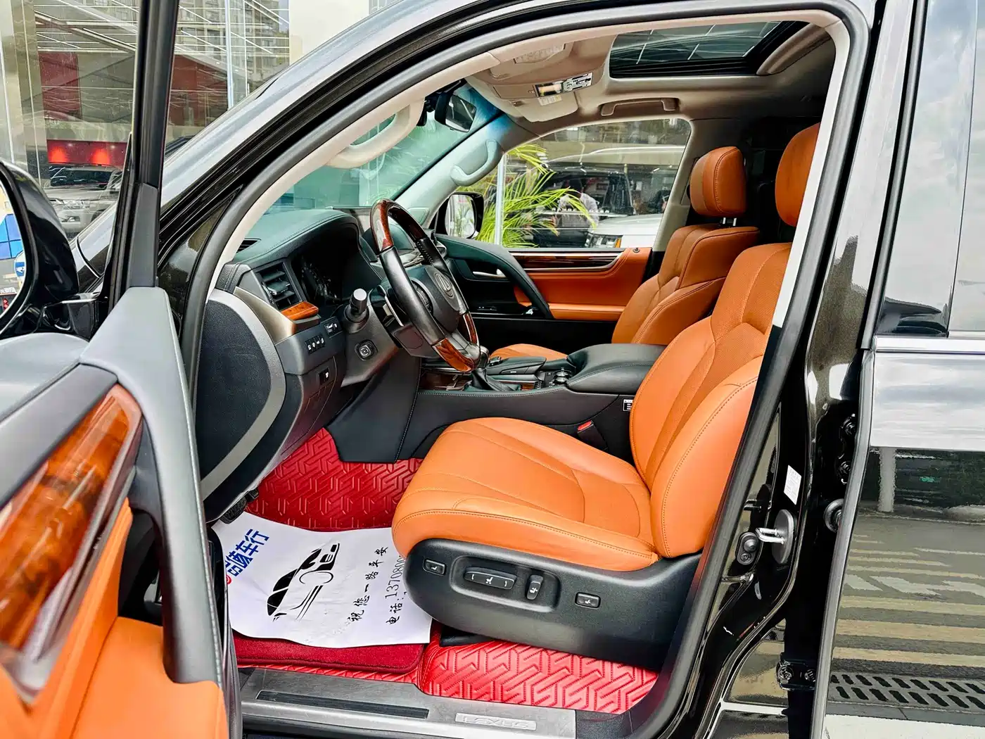 Lexus LX 2019 570 Dynamic Luxury Edition фото 4
