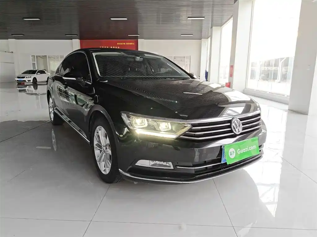 Volkswagen Magotan 2018 330TSI DSG Luxury фото 4